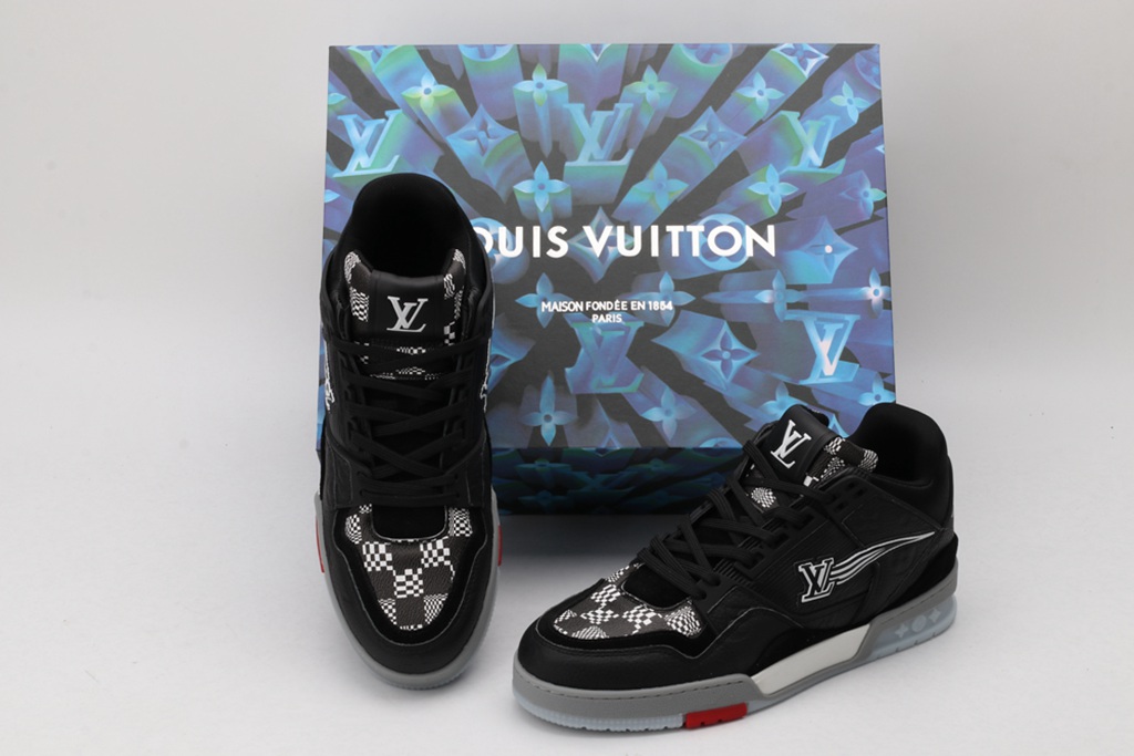L*V SNEAKER